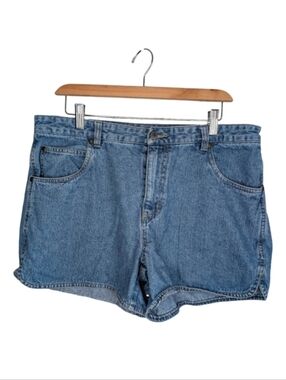 Vintage 90s Nevada Light Wash High Rise Denim Shorts | Side Split Hem | Size XL